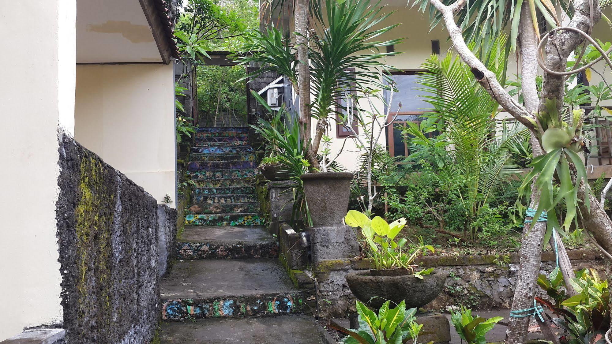 Belong Bunter Homestay 울루와뚜 외부 사진